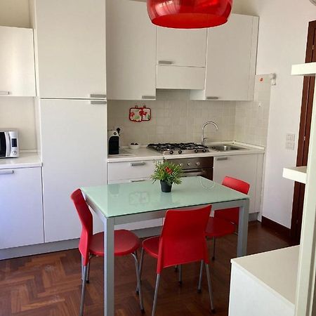 Da Sofia Apartment-Parking Кальяри Экстерьер фото