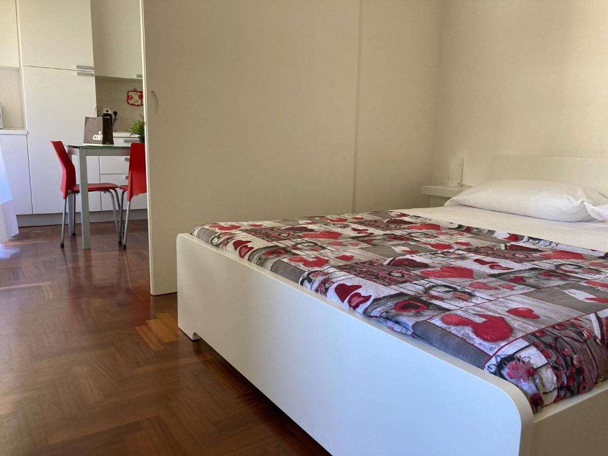 Da Sofia Apartment-Parking Кальяри Экстерьер фото