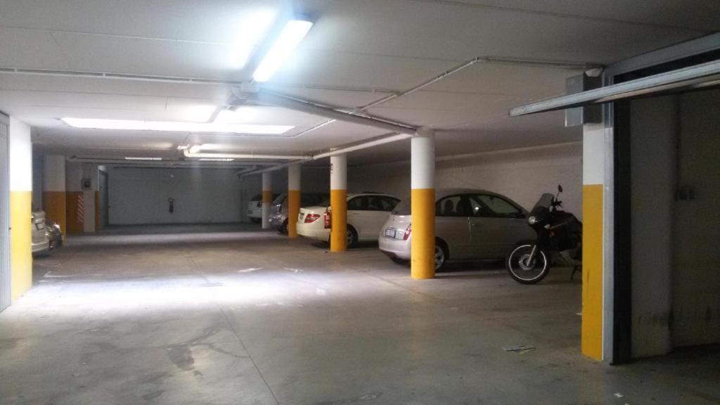 Da Sofia Apartment-Parking Кальяри Экстерьер фото