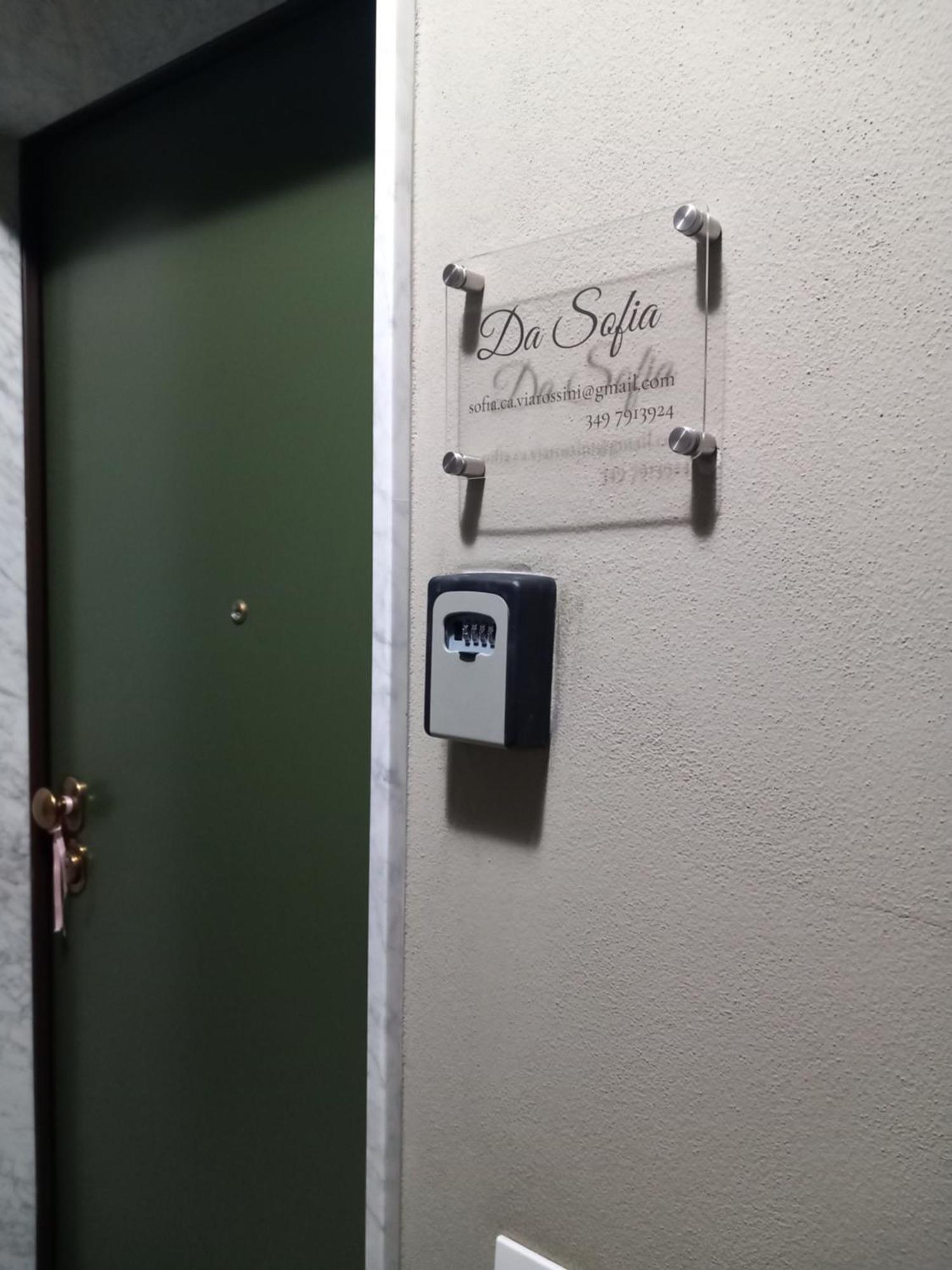 Da Sofia Apartment-Parking Кальяри Экстерьер фото